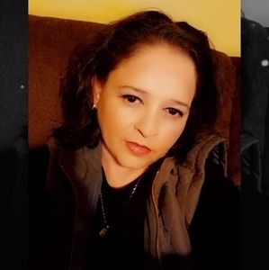 Meet your Posher, Manuela